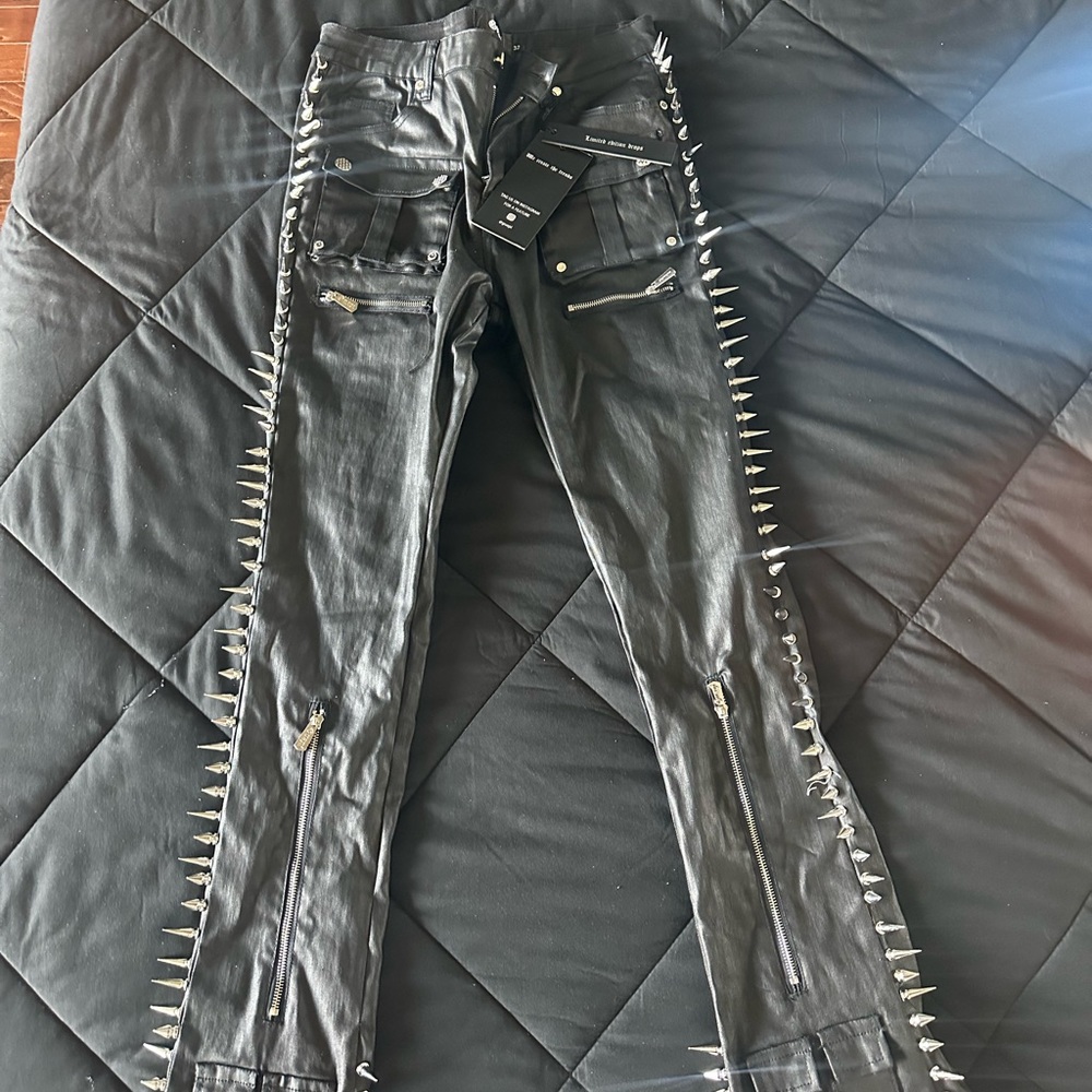 Brand new Guapi pants size 32